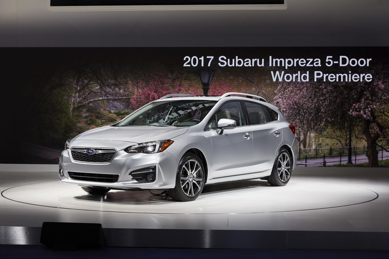1458907487_subaru-hatch-4.jpg